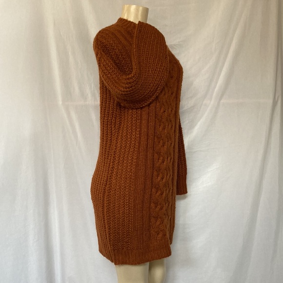 JOLT JEANS Cable Knit Sweater Dress Size Medium Long Sleeve Copper Fig Color NWT - Picture 2 of 6
